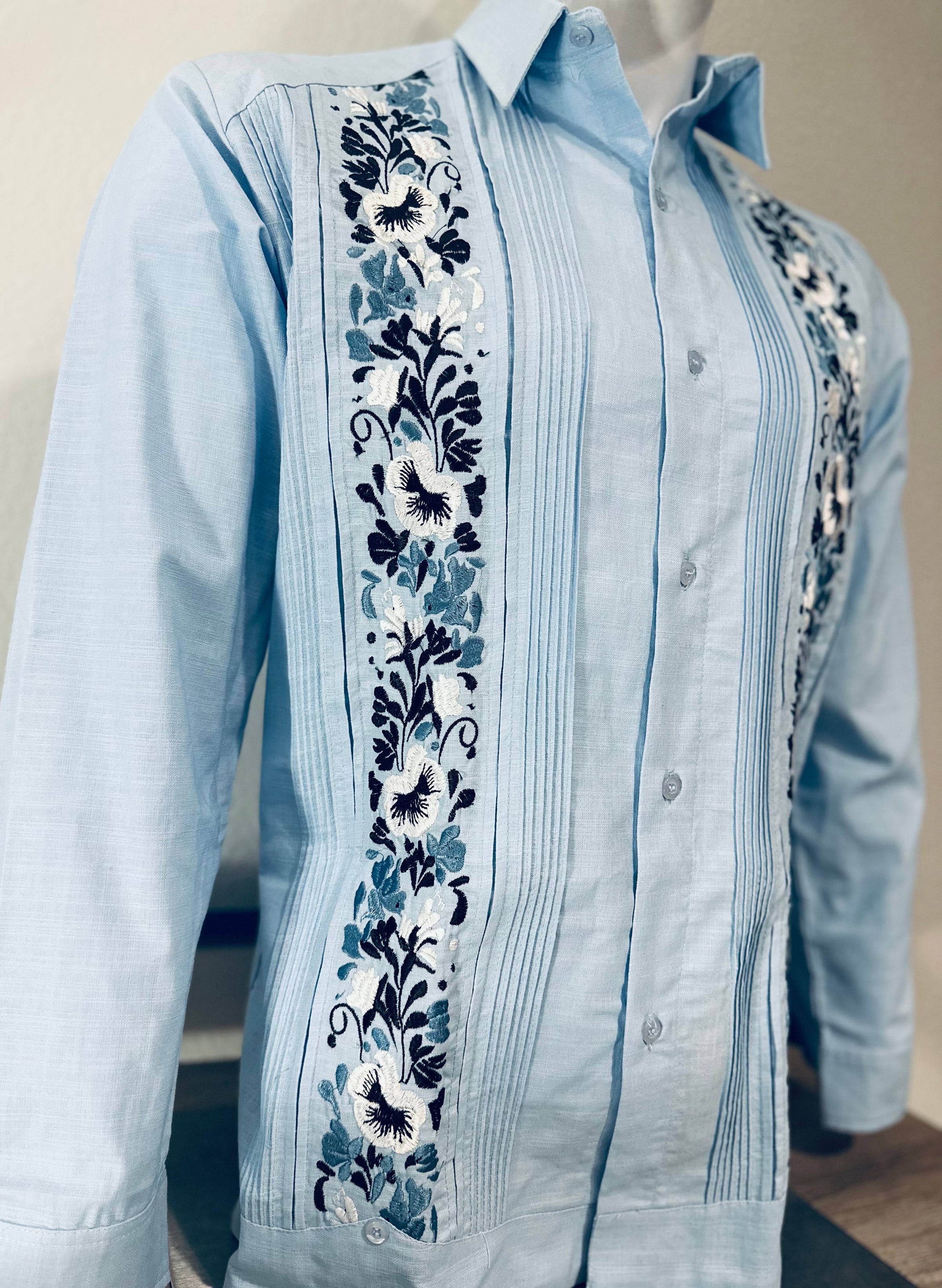 Light Blue Guayabera Wedding Shirt Long Sleeve Flower Embroidery